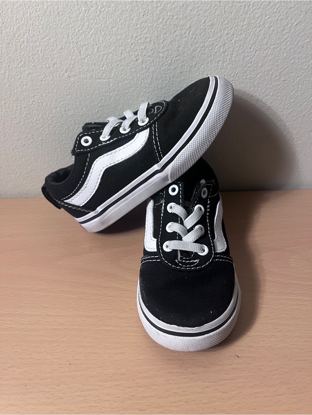 Vans Off The Wall Old Skool Black/White Toddler Shoes Size 7